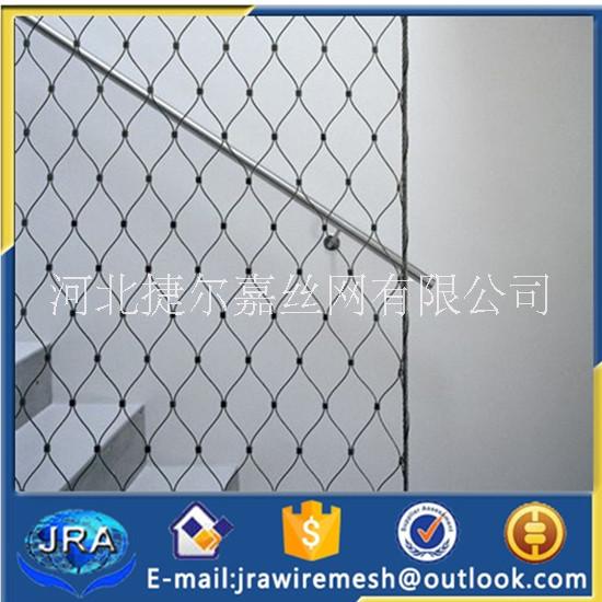 专业生产销售不锈钢栏杆围网/不锈钢护栏网图片