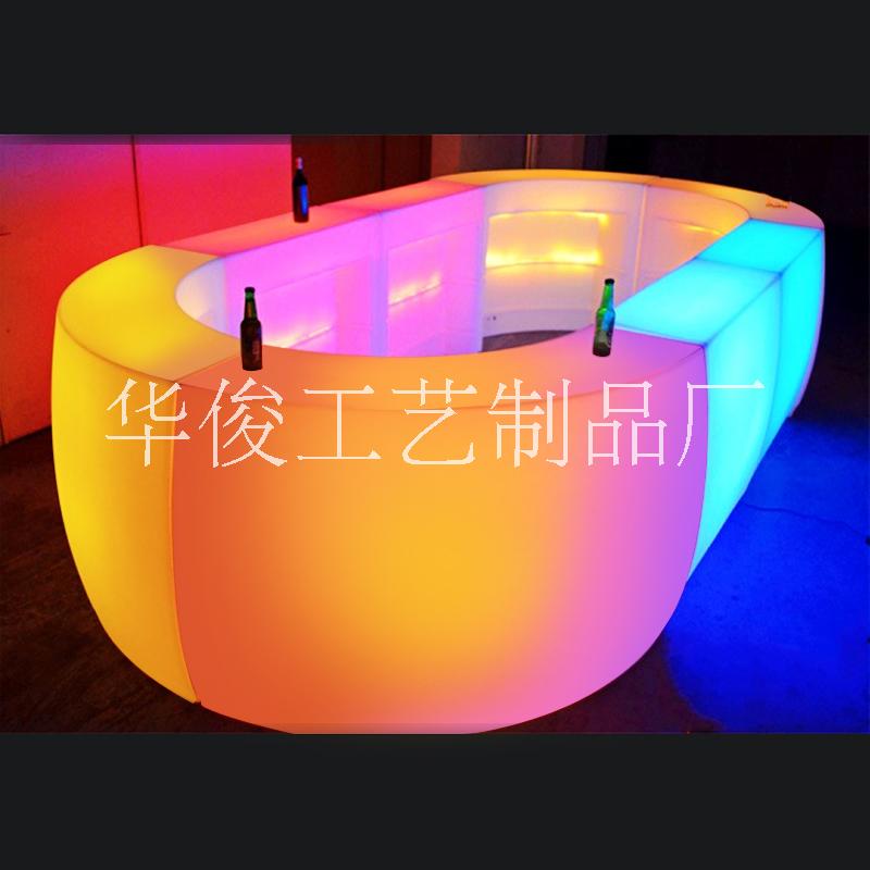 酒吧亮化工程 LED发光装饰家具 七彩变色酒吧吧台桌椅图片