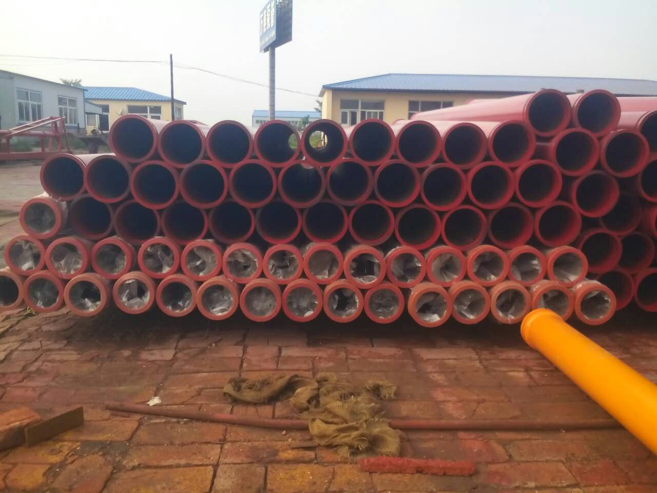 沧州市江西赣州15米布料机125地泵管厂家