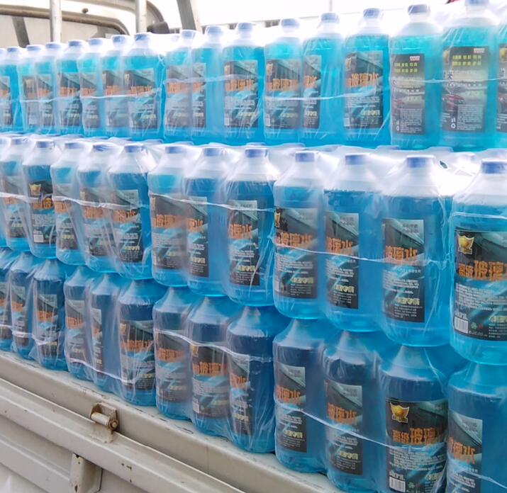促销活动用玻璃水 0度玻璃水 塑包包装玻璃水 夏季除虫玻璃水图片