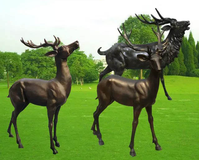 树脂仿铜鹿雕塑 玻璃钢雕塑厂家工厂定制价格如何景观雕塑小品仿真鹿摆件报价