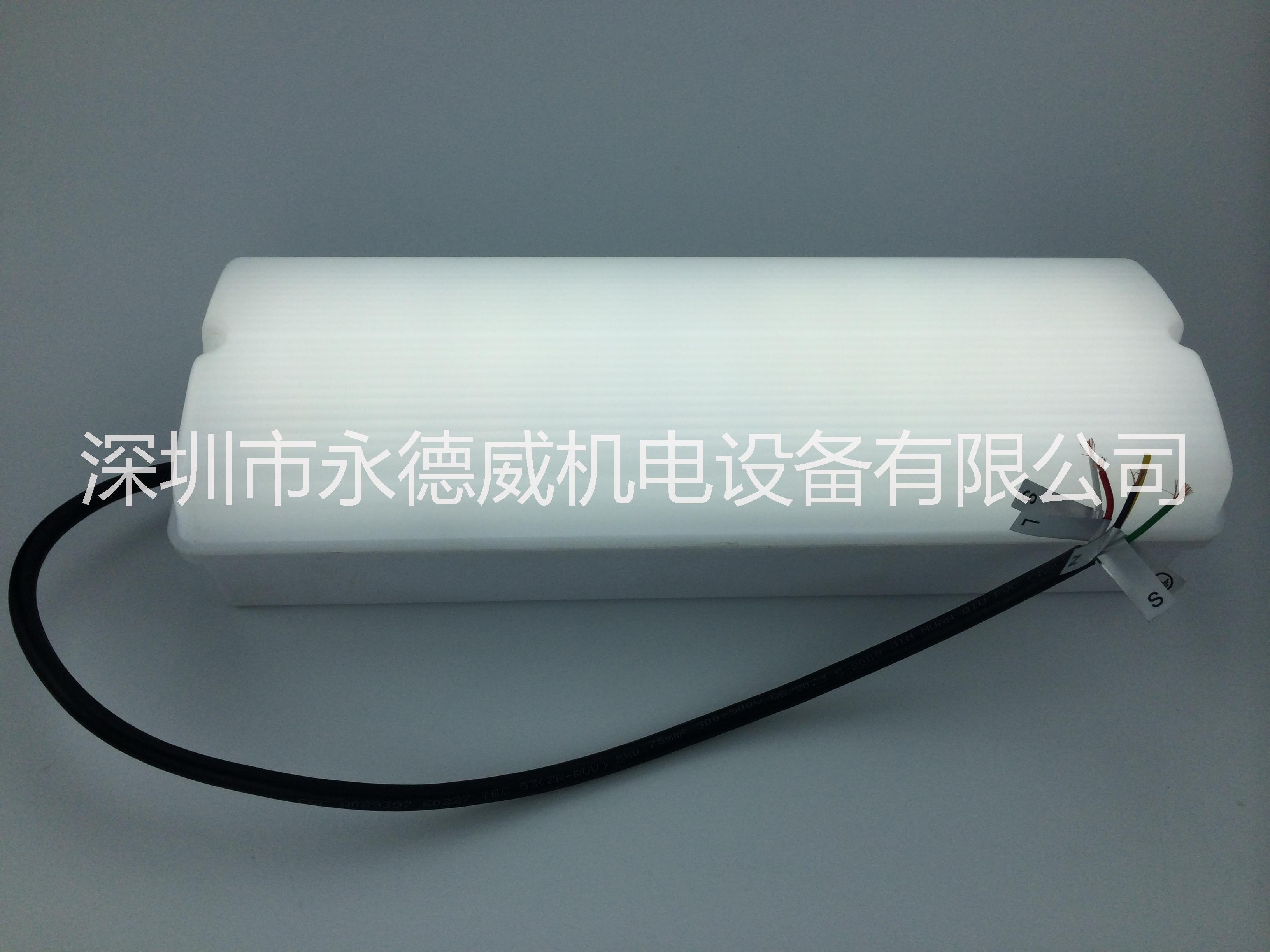 LED应急壁灯0.3米，三防灯，LED方向指示灯，带应急功能，LED防雾灯3W
