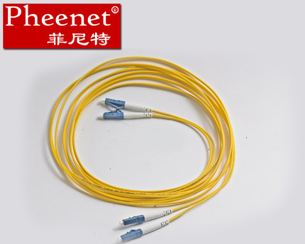 菲尼特光纤 单模光纤与多模光纤