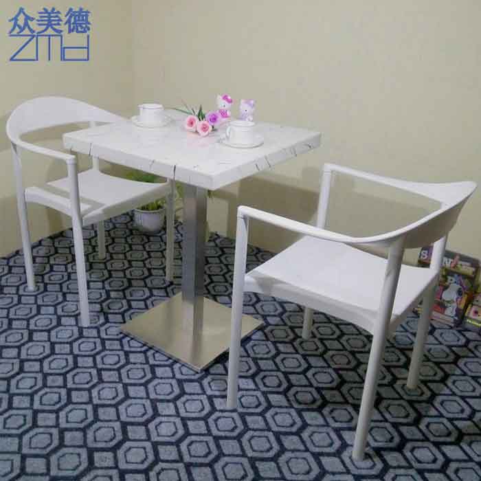 香港咖啡厅桌椅由众美德生产