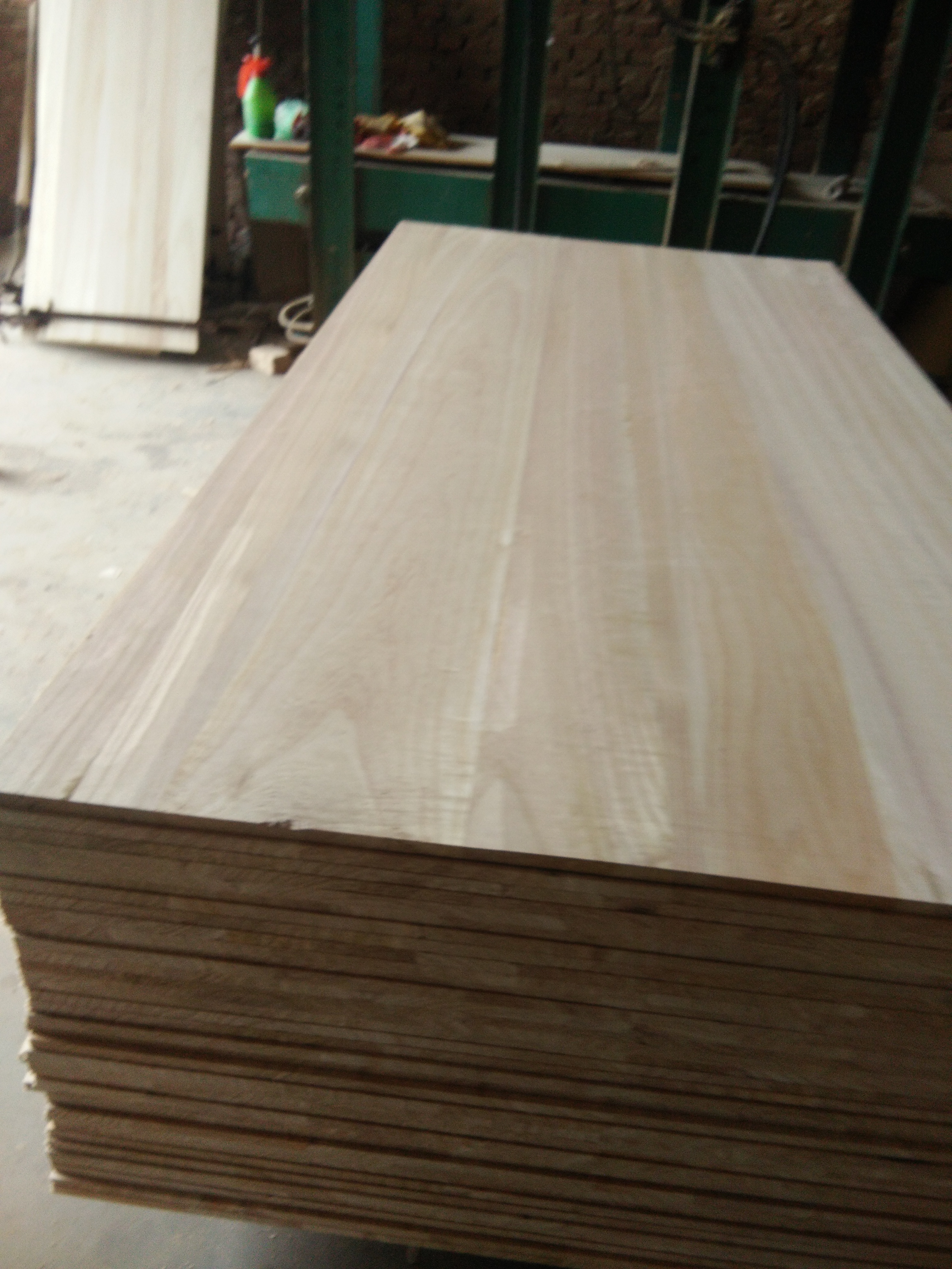 杭州厂家直销泡桐板材，桐木拼板价格，泡桐板材供应商，工艺品用板生产厂家图片