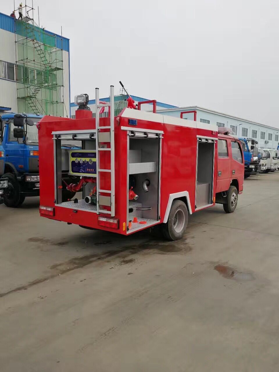2017年新款消防车，微型消防车