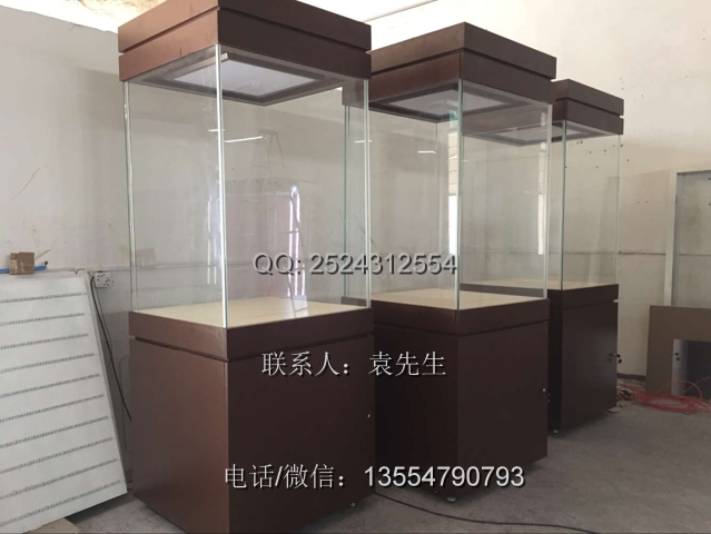 深圳平移门博物馆展示柜订做厂家，钢板烤漆博物馆展柜批发，深圳展柜图片