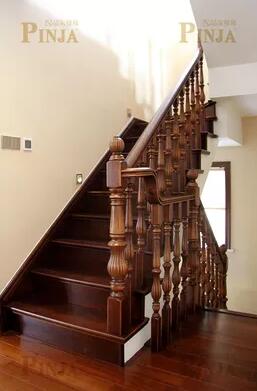 红橡楼梯踏板榉木立柱_同城楼梯预约测量_家装楼梯免费安装