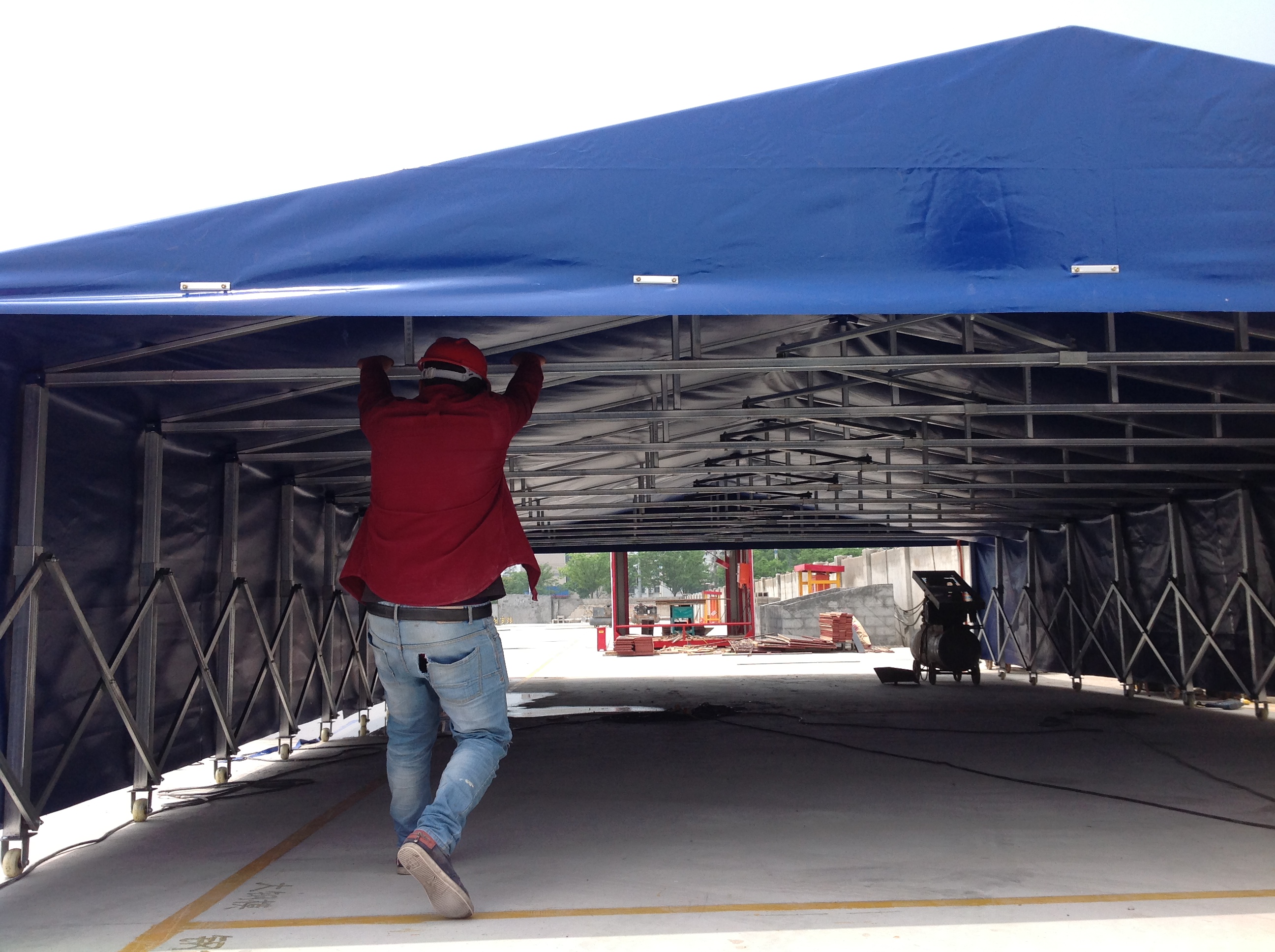 上海伸缩汽车雨棚安装大型活动推拉蓬 专业制作车棚 推拉雨棚