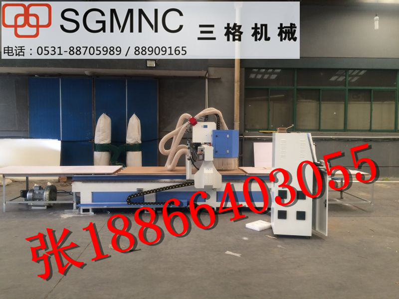 济南市定制家具都需要的那些设备厂家定制家具都需要的那些设备 板式家具数控开料机