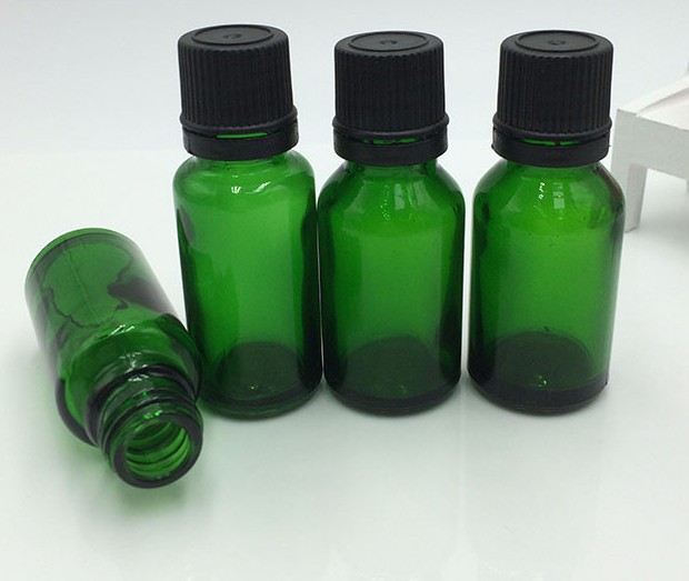 绿色透明精油瓶 绿色透明瓶 绿色蒙砂精油瓶 绿色滴管瓶 绿色精油瓶 绿色瓶 绿色瓶子 绿色瓶子包装图片