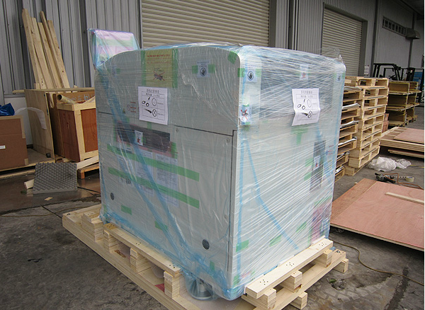 PCB精密设备木箱包装真空包装出口免检包装
