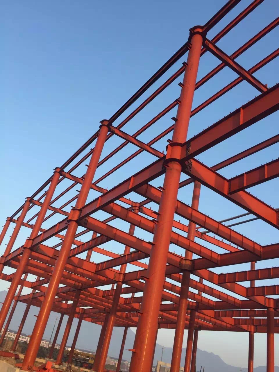 武汉市钢结构厂家   钢架结构公司哪家好   大小型钢结构厂房图片    钢结构生产商图片