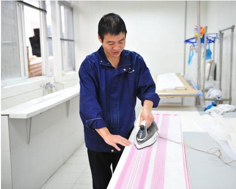 北京窗帘清洗，专业清洗窗帘公司，北京窗帘清洗多少钱一平？