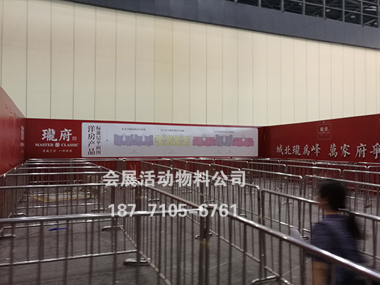 武汉出租不锈钢铁马开业开盘活动围栏物料 护栏出租图片