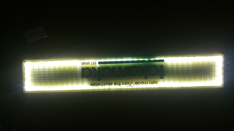 定制LED吧台垫做LOGO发光整体发光可循环充电LED酒吧垫图片