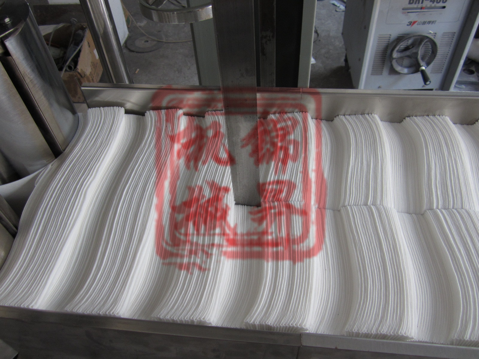 杭州锦昇机械200高速全自动无纺布折叠机吸色布折叠机擦鞋巾折叠机擦拭布折叠机