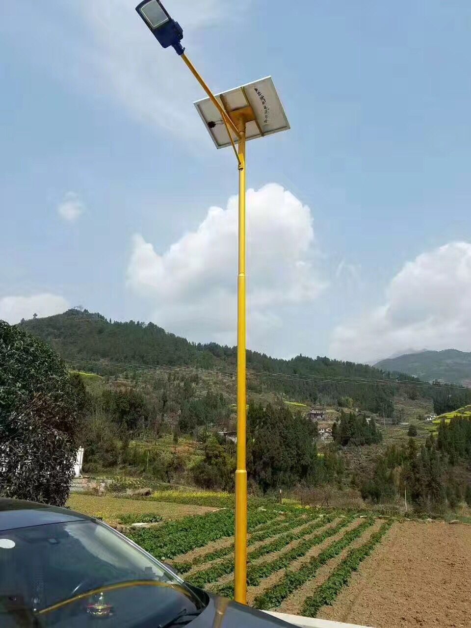 供应贵州太阳能路灯7米新农村道路照明
