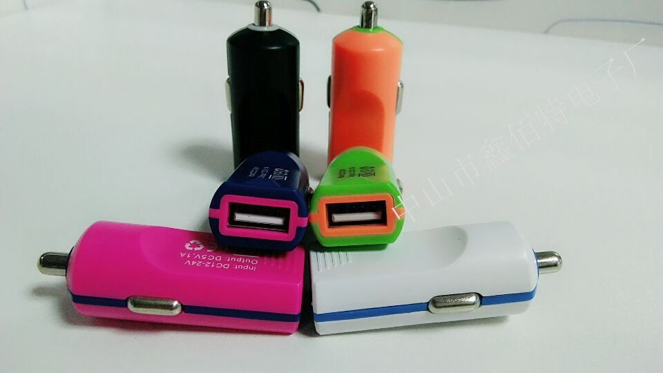 新款迷彩车载充电器 点烟器单USB孔 高品质手机车充 充电器
