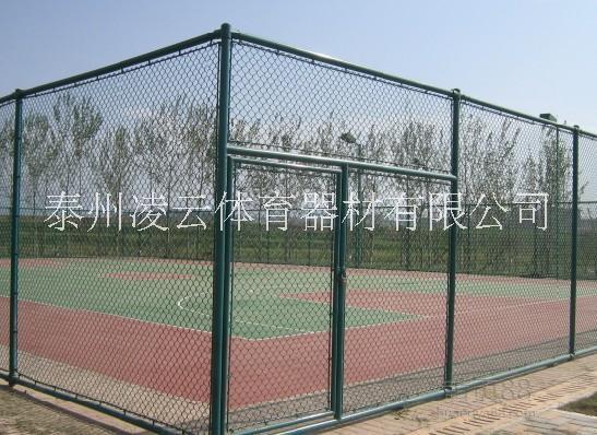 供应网球场围网 篮球场围网 球场围网浸塑勾花网 体育场围网厂家 学校运动场围网