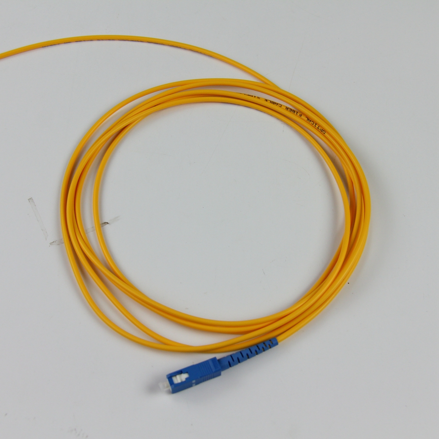 光纤跳线  电信级光纤跳线图片