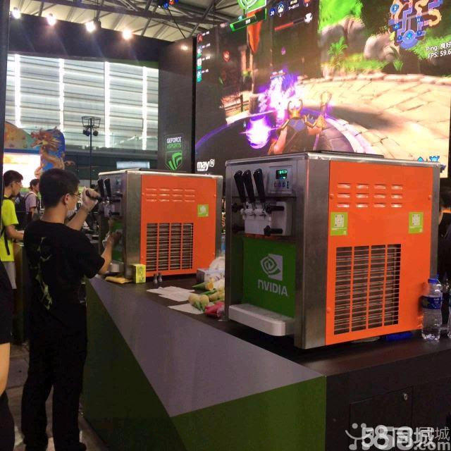 上海冰淇淋机租赁冰淇淋DlY现场图片