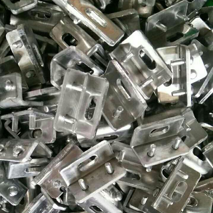广东厂家供应铝单板实心角码广东厂家供应铝单板实心角码图片