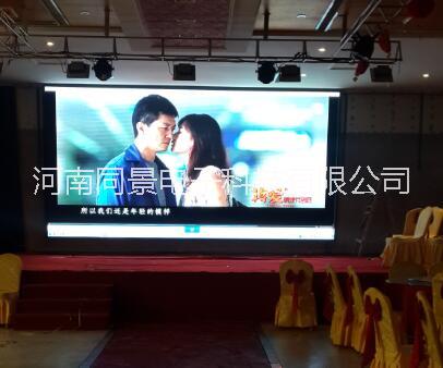 室内高清LED形象宣传屏幕也用于橱窗显示酒吧舞台演出背景图片