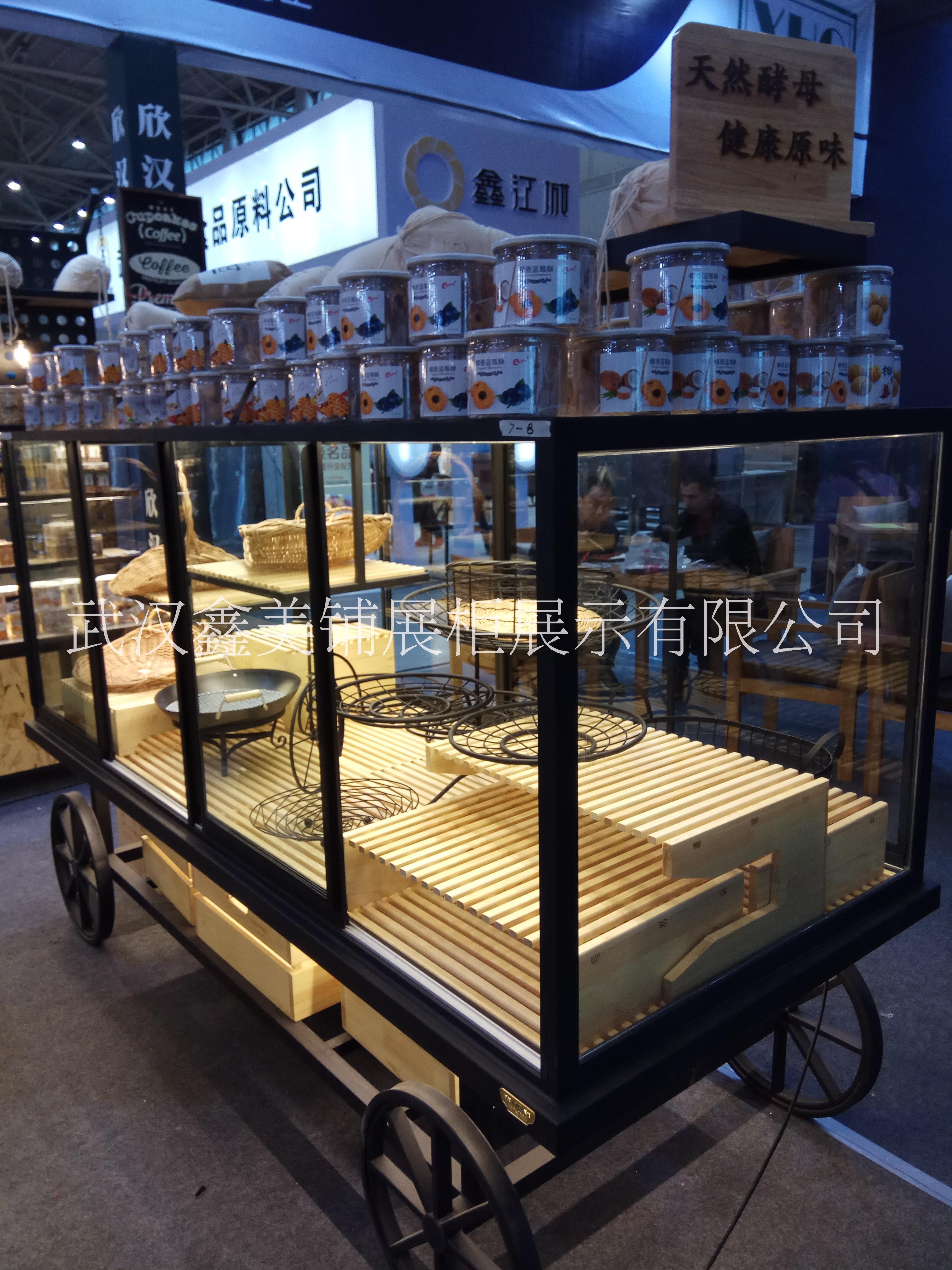 面包展示柜，烘培面包展示柜价格，面包展示柜定做，面包展示柜厂家