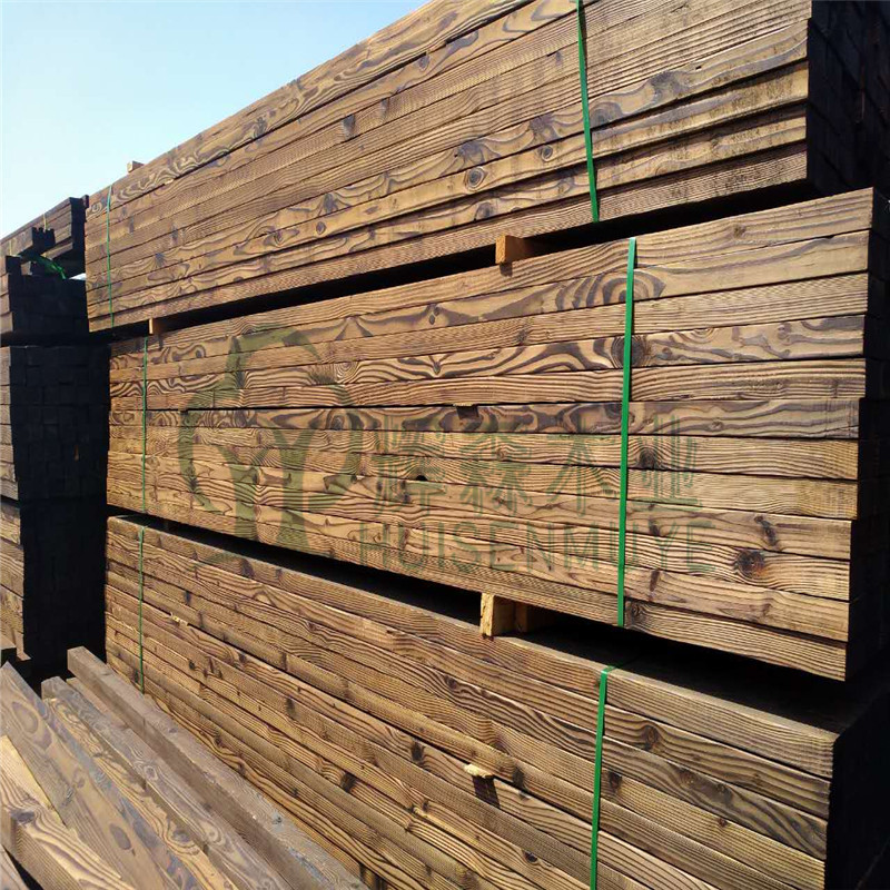定做碳化木板材加工花旗松表面碳化木立柱碳化木图片
