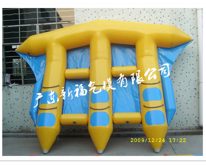 厂家直销充气跷跷板，充气香蕉跷跷板，充气水上玩具 水上跷跷板
