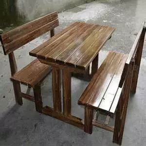 广西南宁市专业生产碳化火烧木餐桌椅烧烤店桌椅酒吧餐厅家具碳化火烧木桌椅图片