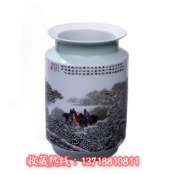 《三顾茅庐》粉彩雪景瓶珍藏品