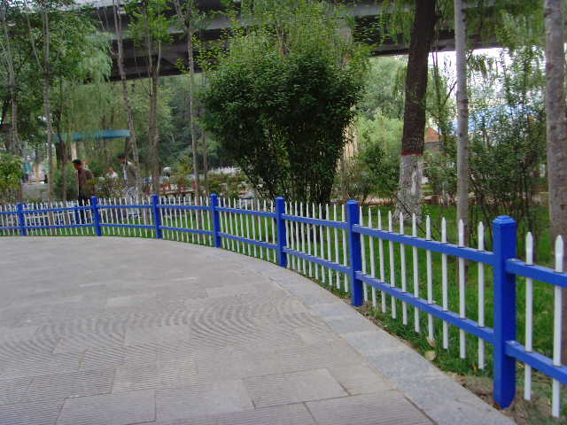 陕西润唐 锌钢护栏市政绿化护栏园林隔离护栏