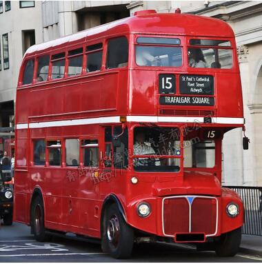 英国复古双层巴士婚礼纱摄影美陈道具电动四轮房车商场展示老爷车图片