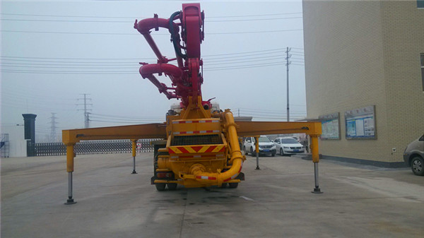 三一重工合资26米-36米泵车。