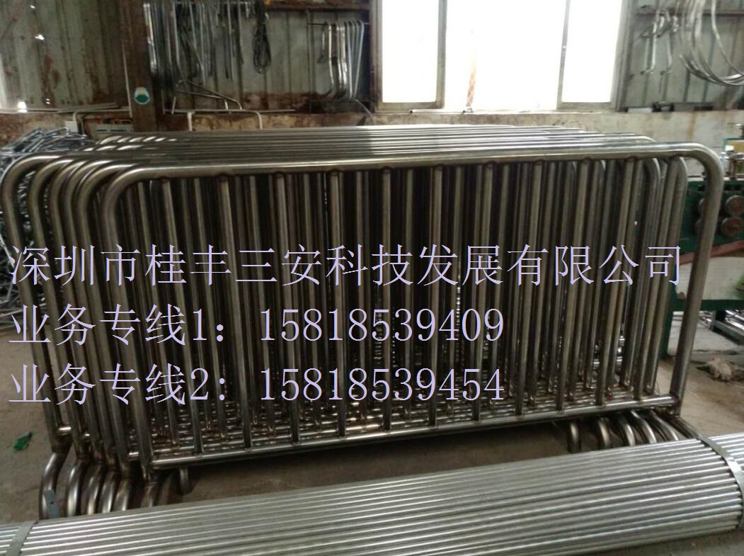 深圳不锈钢活动护栏厂家直销电话，可移动不锈钢铁马厂家电话图片