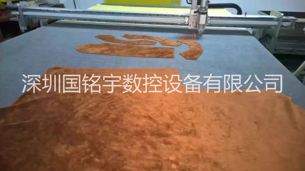深圳市透明软玻璃桌布裁切机厂家
