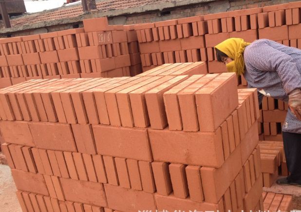 香洲水泥砖、红砖供应 水泥砖、红砖、轻质砖 香洲大量现货建筑沙子