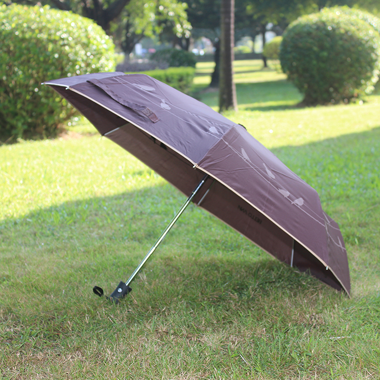 上海钢中棒三折伞促销 广告礼品伞定制LOGO 折叠伞尺寸图片