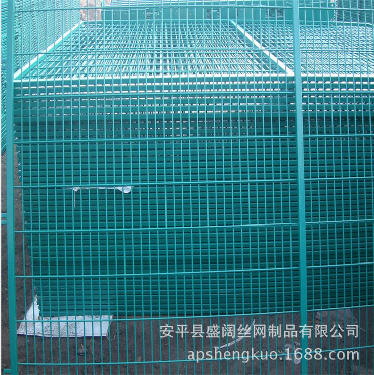 专业生产双边丝框架护栏 高速公路护栏 绿色护栏
