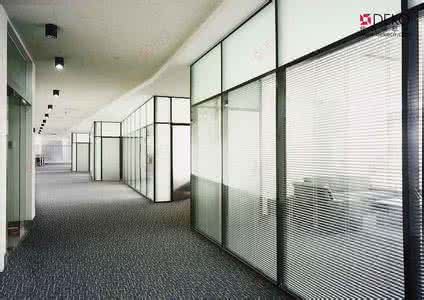 广州玻璃雨棚 广州家居玻璃隔断 天河哪家的玻璃门安装服务好 天河哪家的玻璃门安装专业