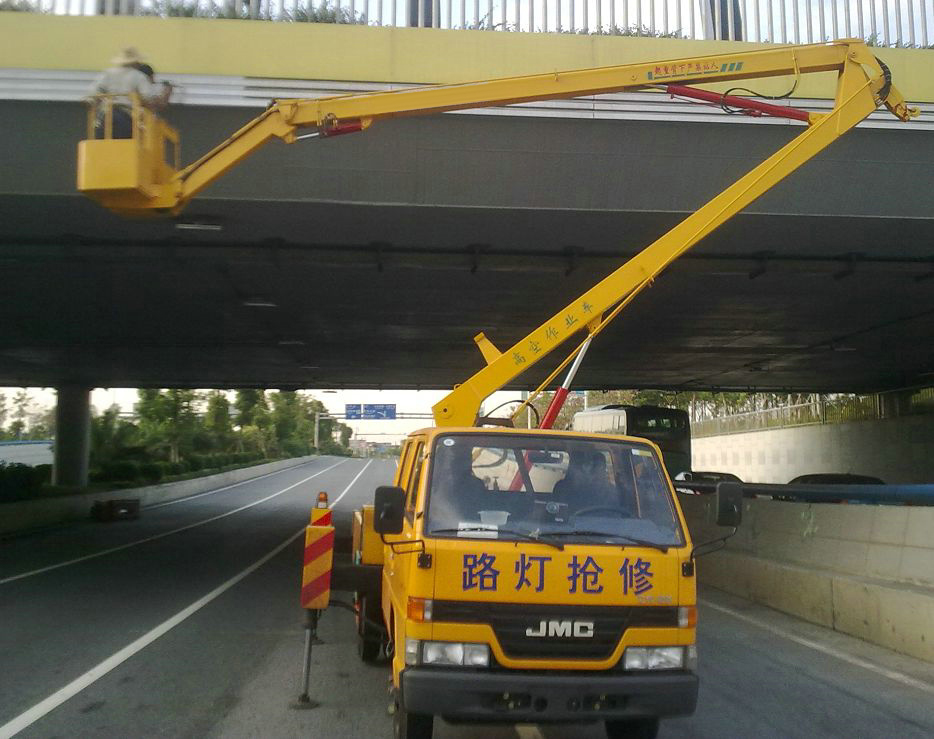 徐工宁波高空车租赁 路灯车出租象山升降车出租高空作业车租赁