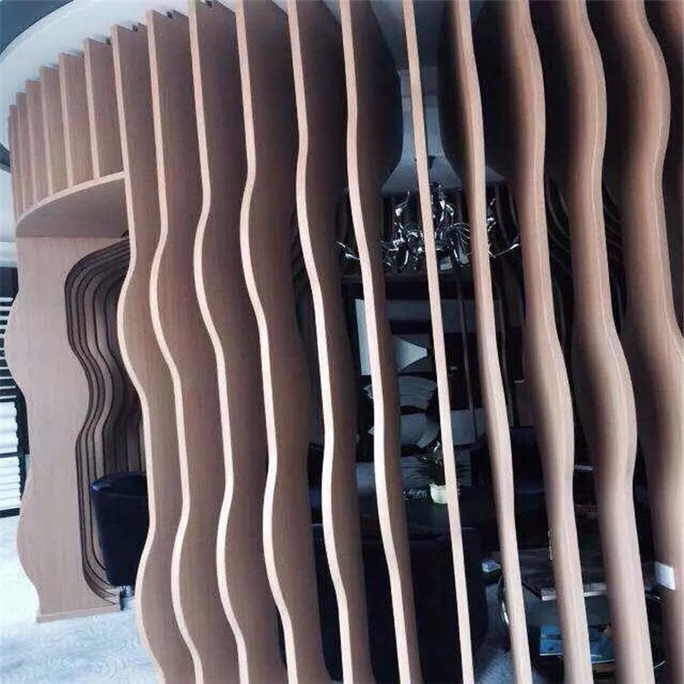 广州市木纹色弧形铝方通厂家