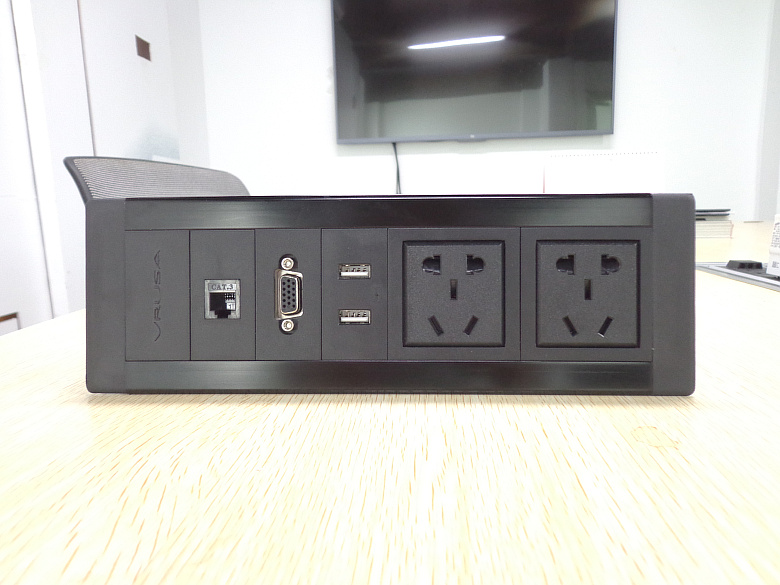 供应多功能线盒台面插座 办公家具串联多功能线盒台面插座