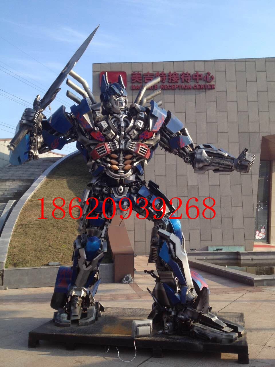 大型变形金刚  广州展览展示变形金刚模型定做 大型钢雕机器人道具