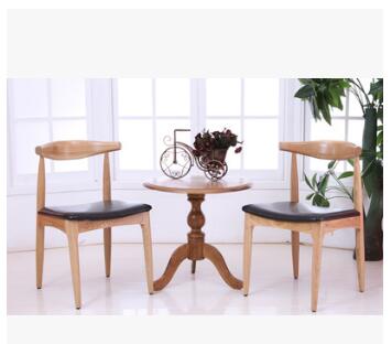 西餐厅实木桌椅休闲椅子咖啡厅奶茶店餐桌椅组合简约牛角椅图片