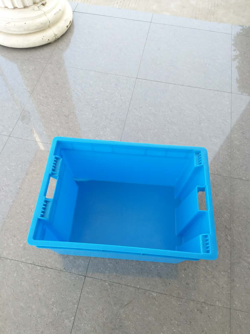 上海力卡生产销售塑料物流箱 塑料周转箱