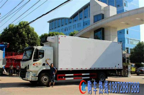 随州市柳汽乘龙7.5米冷藏车（国五）厂家