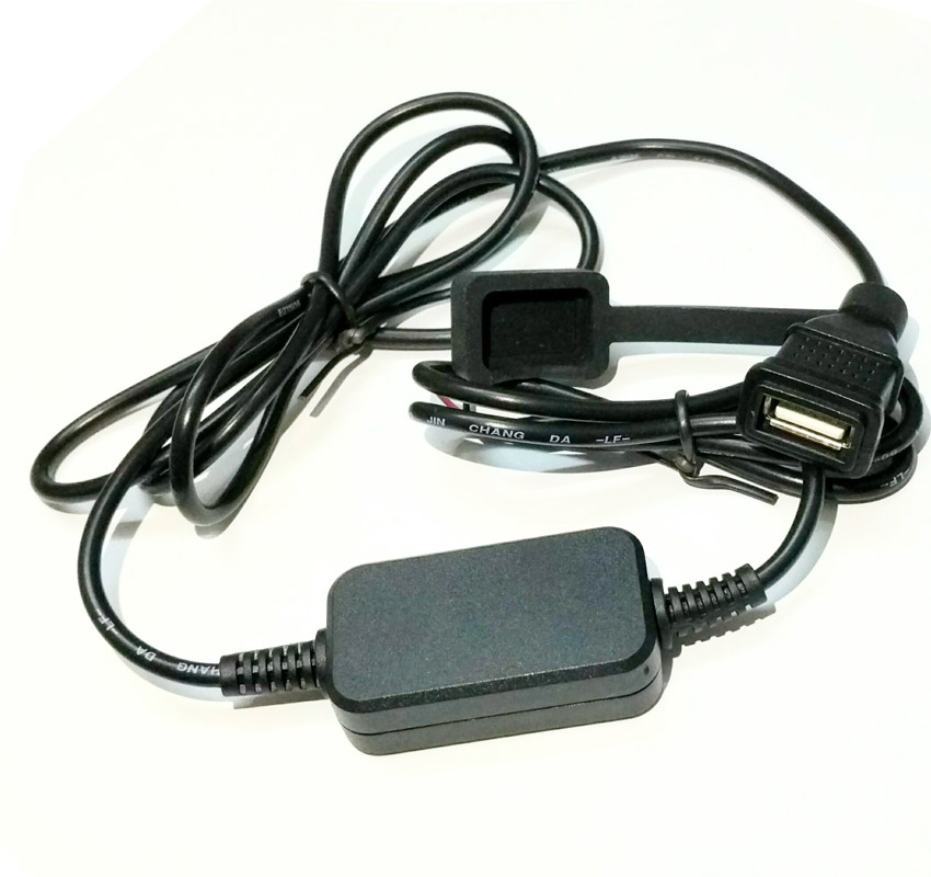 USB A母 带盖 防水设计 车充 车载手机充电器 5V2.1A